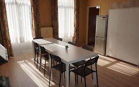 Plantin Apartment